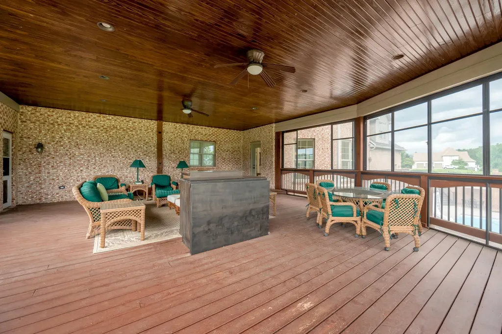 110 Golf Club Drive Nicholasville KY 40356