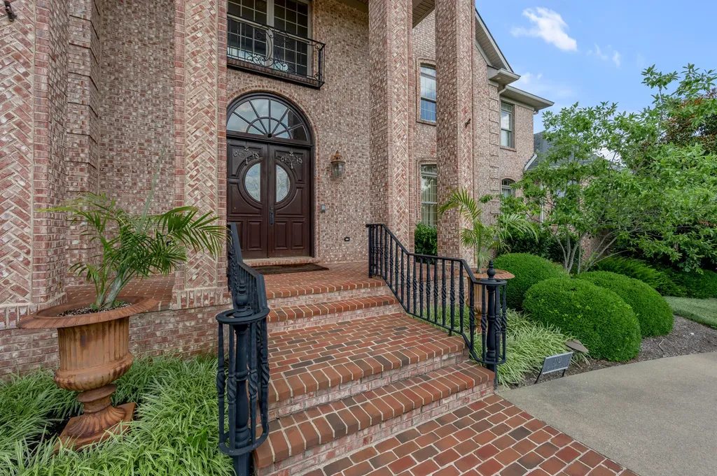 110 Golf Club Drive Nicholasville KY 40356