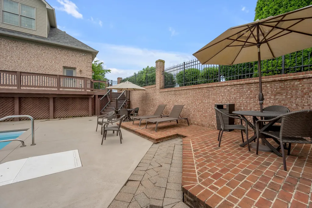 110 Golf Club Drive Nicholasville KY 40356