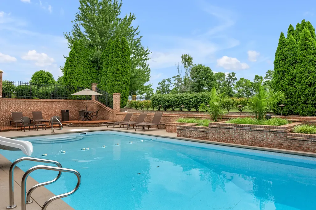 110 Golf Club Drive Nicholasville KY 40356