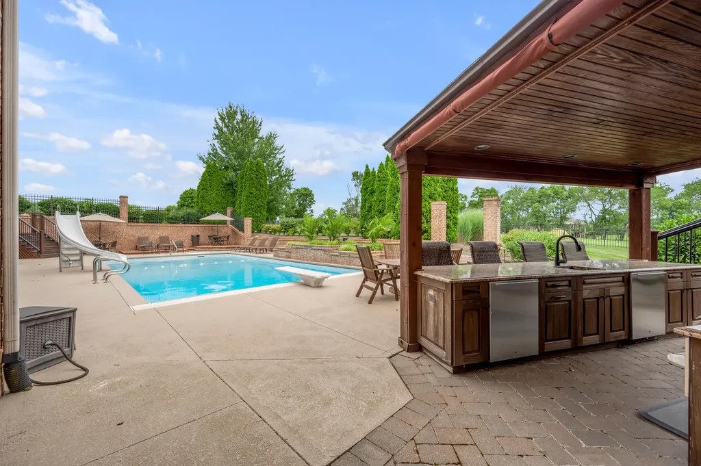 110 Golf Club Drive Nicholasville KY 40356