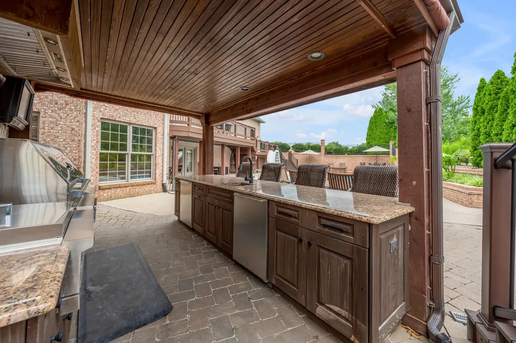 110 Golf Club Drive Nicholasville KY 40356