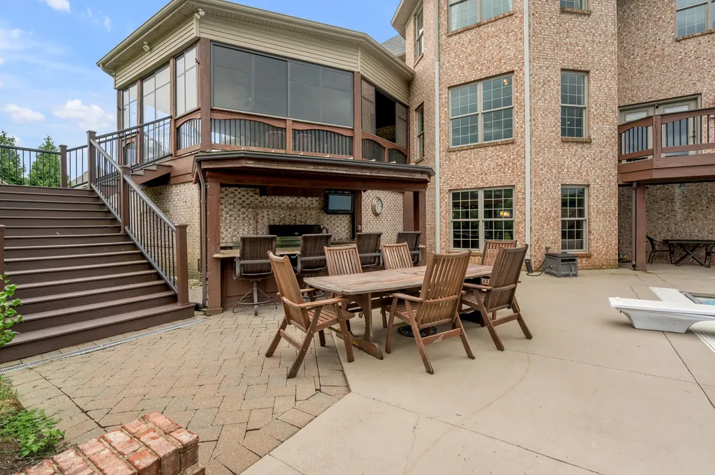 110 Golf Club Drive Nicholasville KY 40356