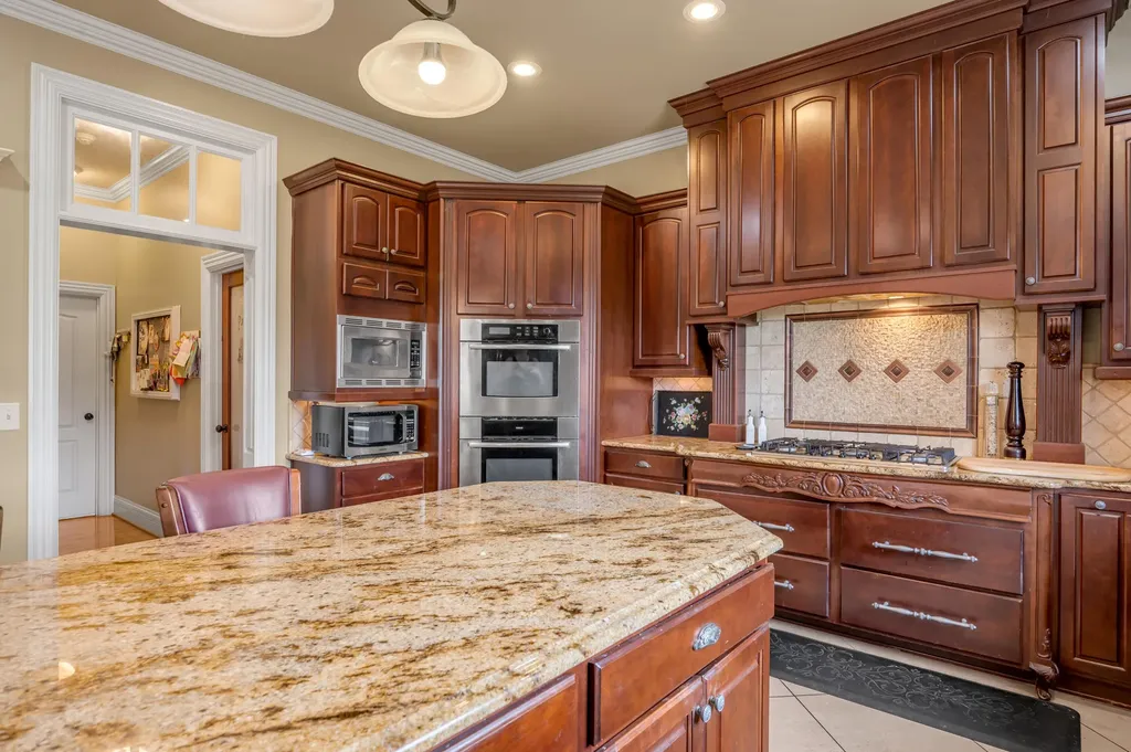 110 Golf Club Drive Nicholasville KY 40356