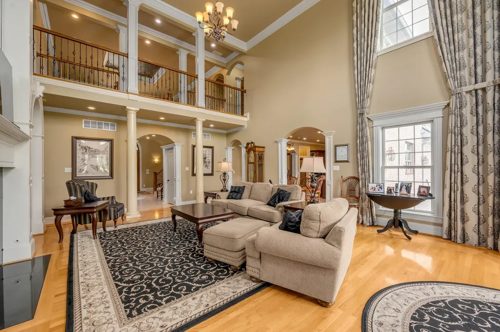 110 Golf Club Drive Nicholasville KY 40356