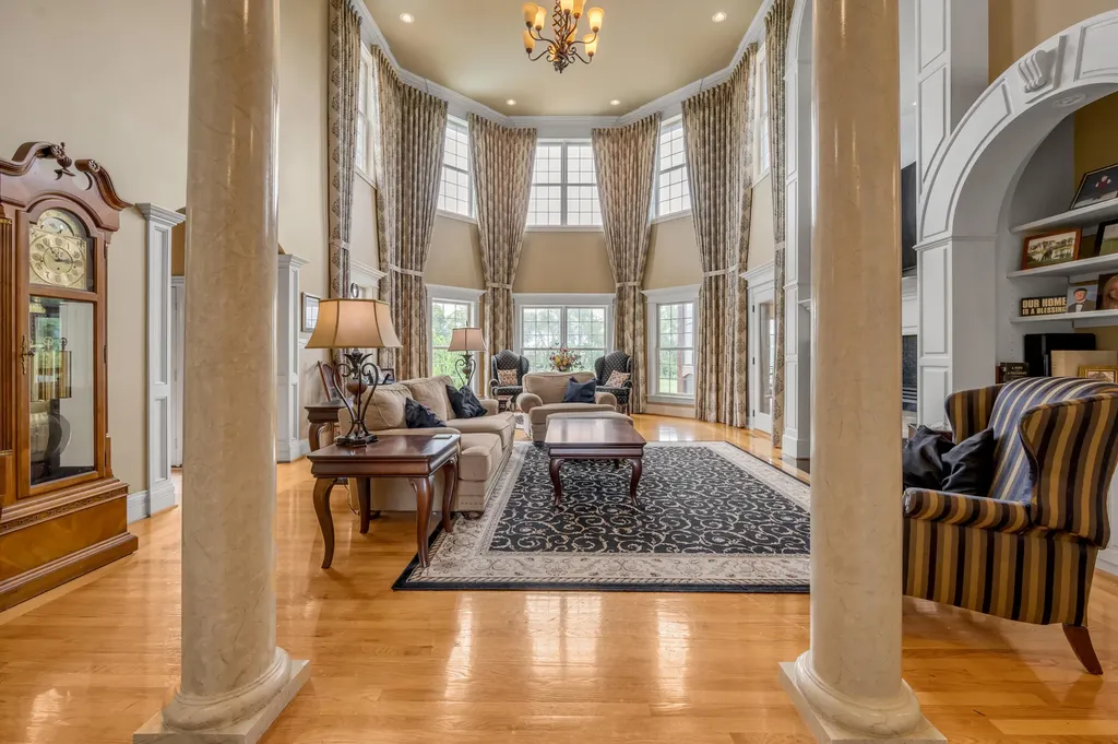 110 Golf Club Drive Nicholasville KY 40356