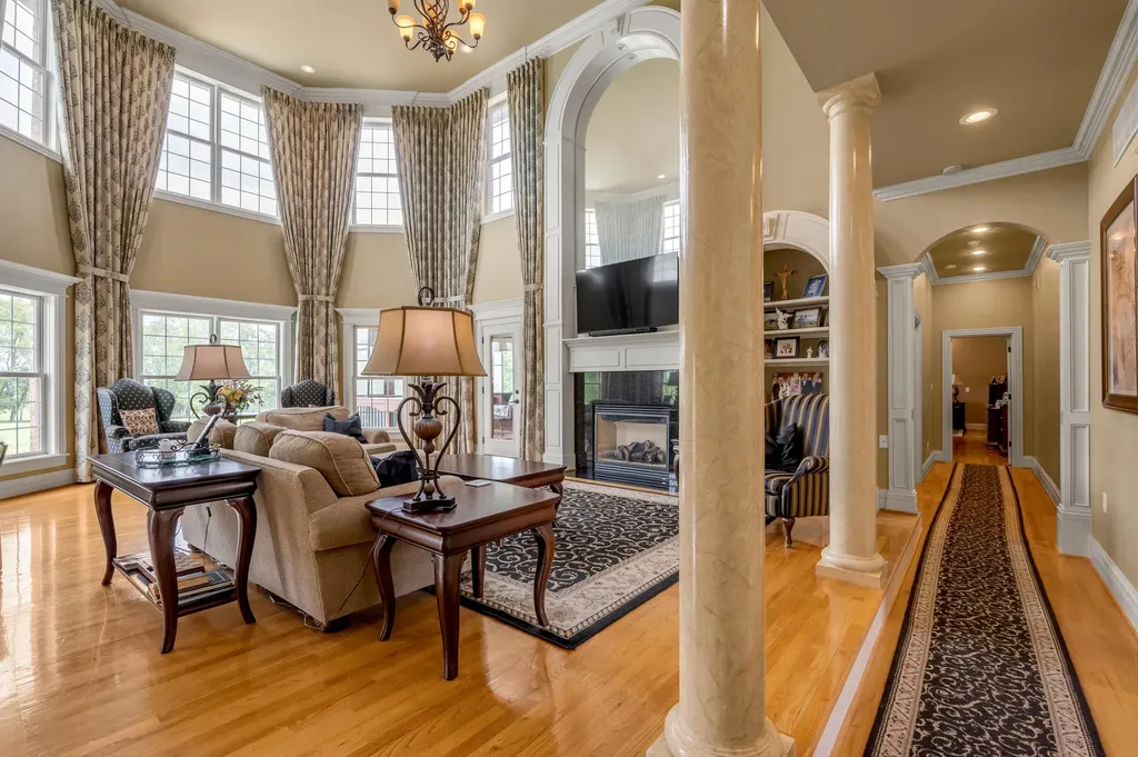 110 Golf Club Drive Nicholasville KY 40356