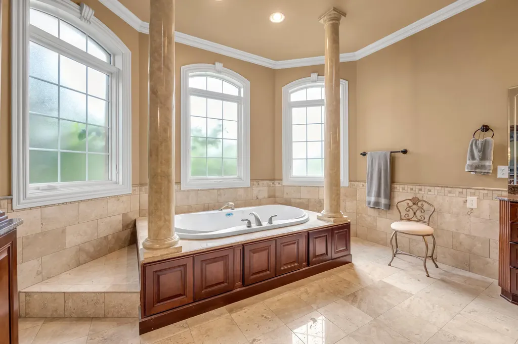 110 Golf Club Drive Nicholasville KY 40356