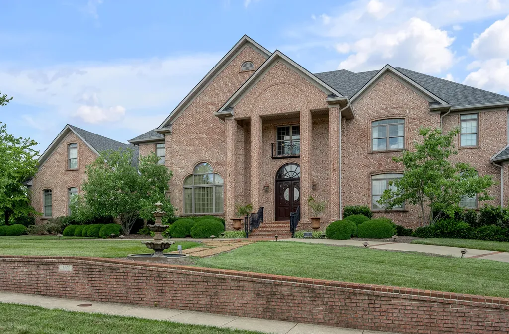 110 Golf Club Drive Nicholasville KY 40356