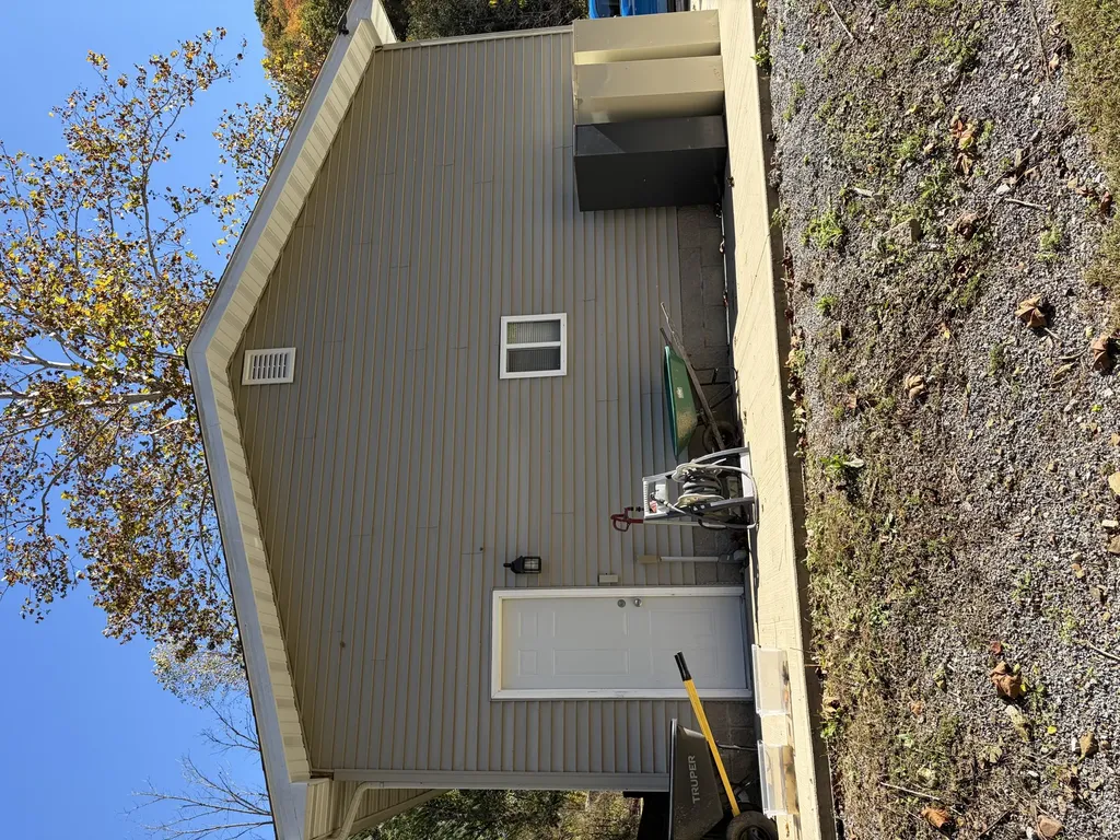 25 Banner Fork Road Wallins KY 40873