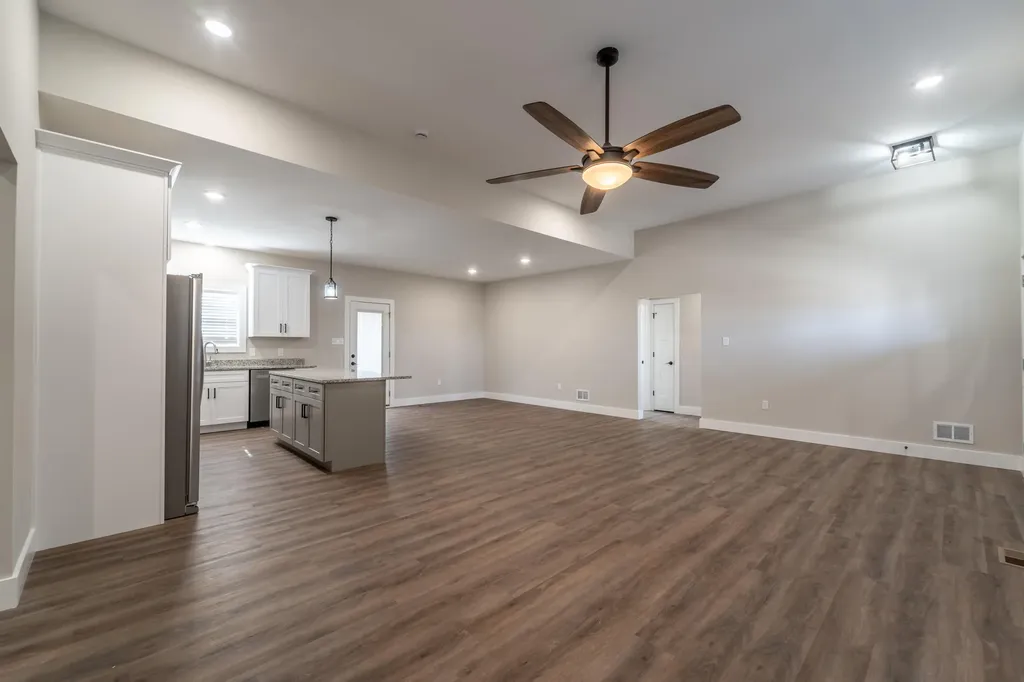 156 Central Park Avenue Berea KY 40403