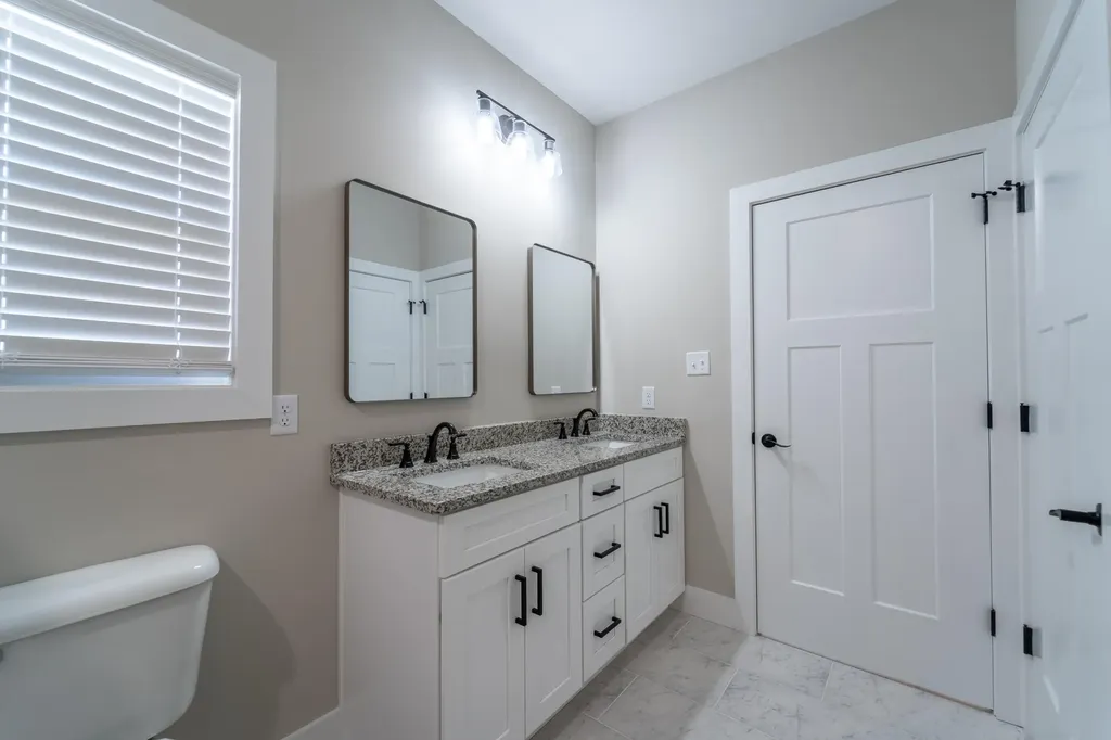 156 Central Park Avenue Berea KY 40403