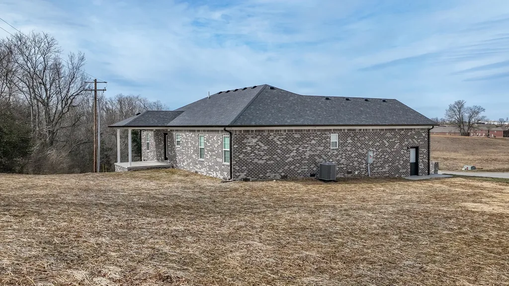 156 Central Park Avenue Berea KY 40403
