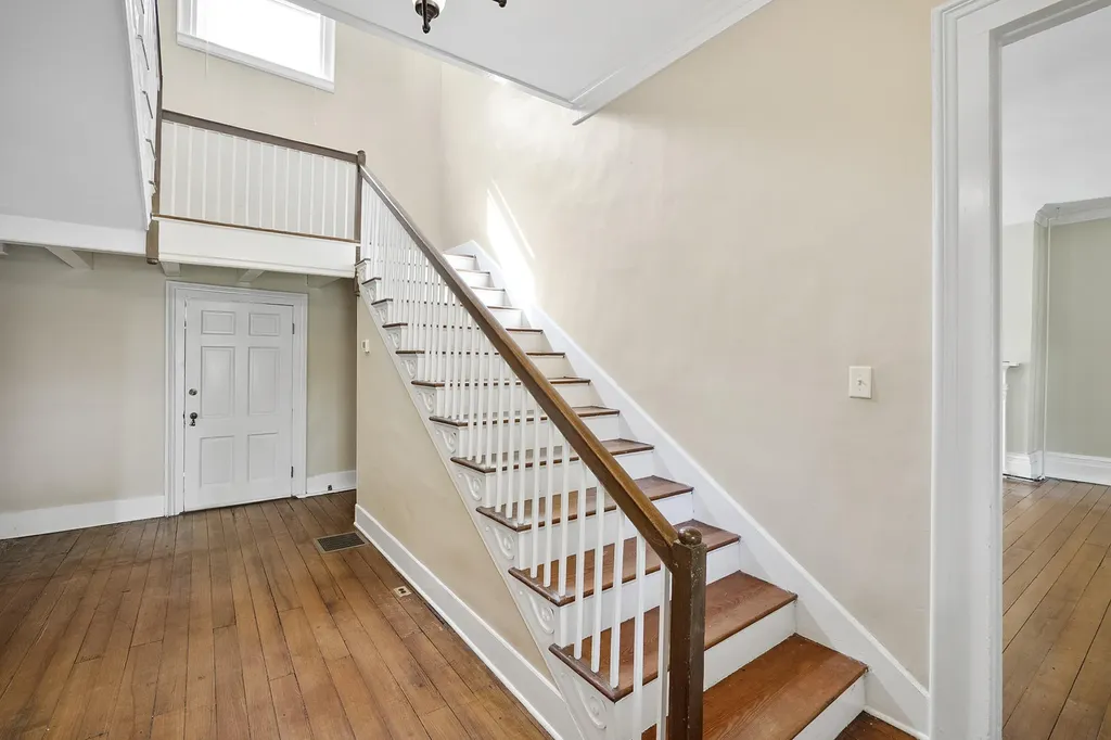 315 Heritage Road Versailles KY 40383