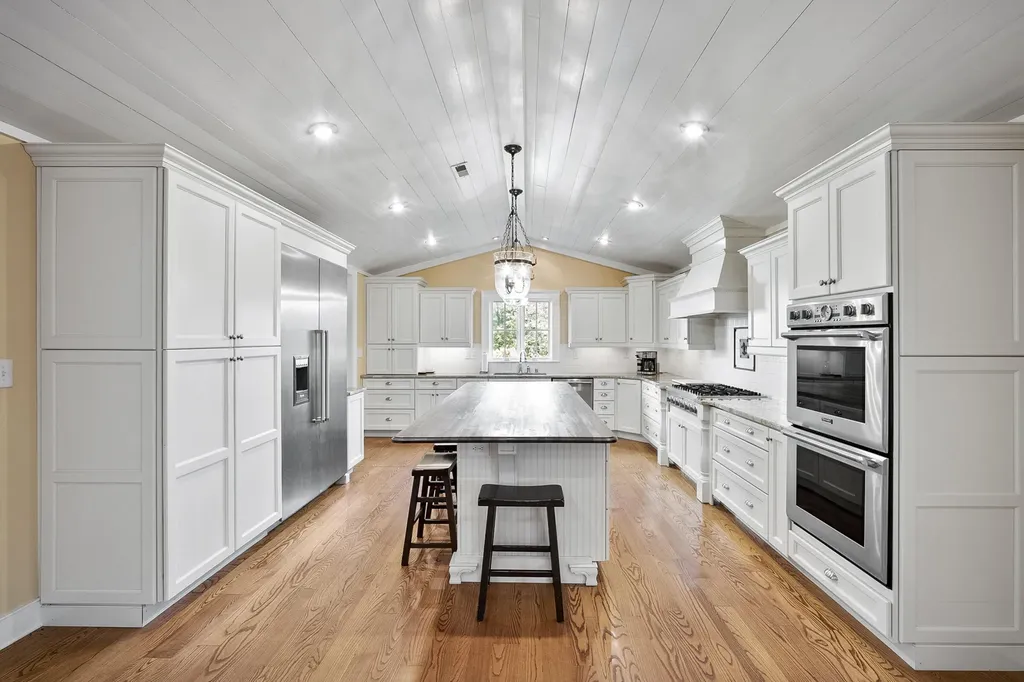 315 Heritage Road Versailles KY 40383