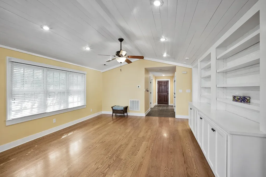 315 Heritage Road Versailles KY 40383