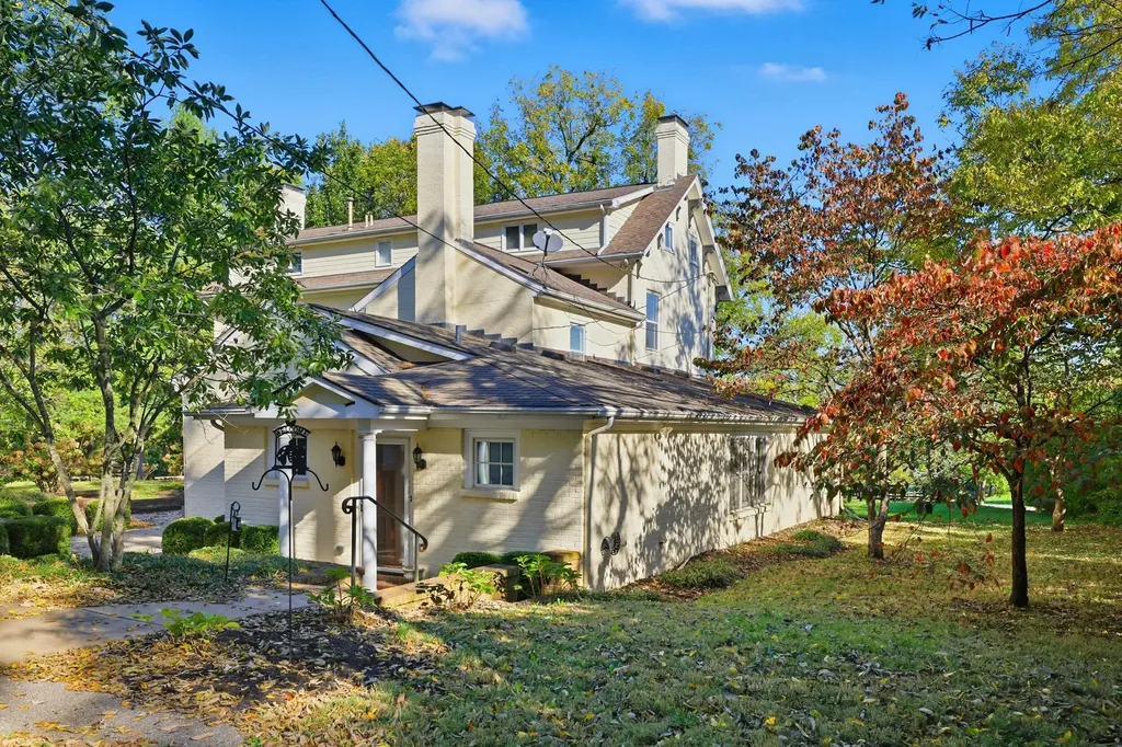 315 Heritage Road Versailles KY 40383