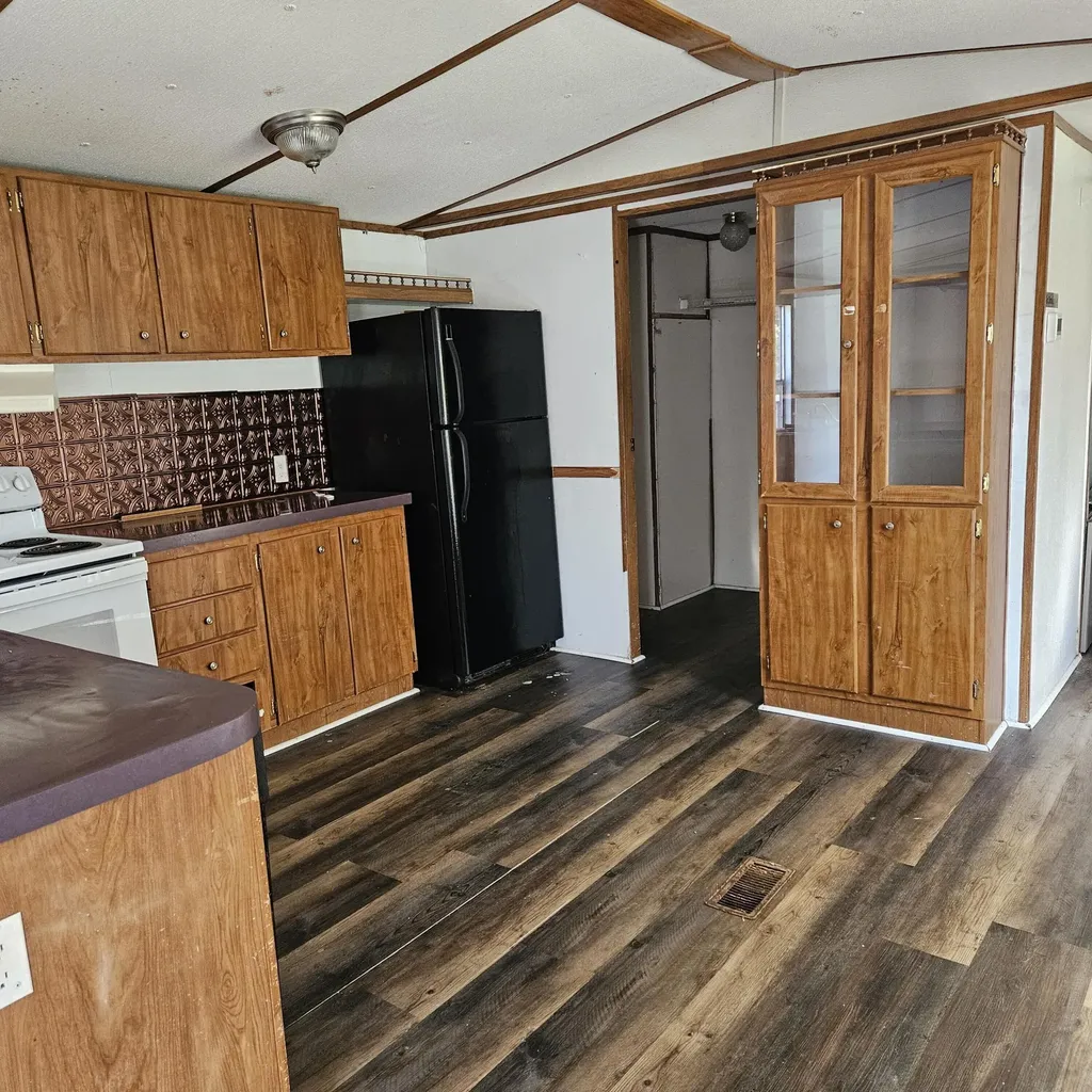 270 Hensley Road East Bernstadt KY 40729