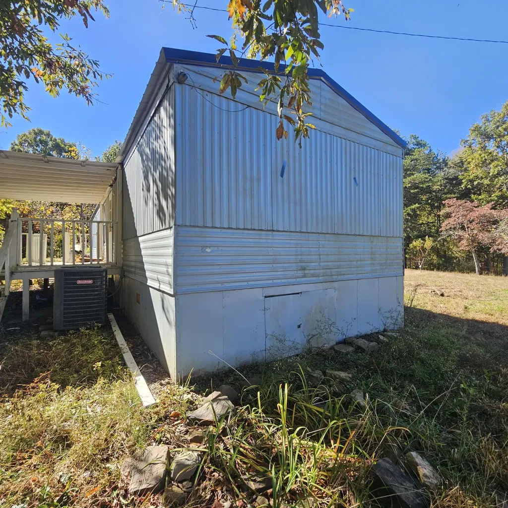 270 Hensley Road East Bernstadt KY 40729