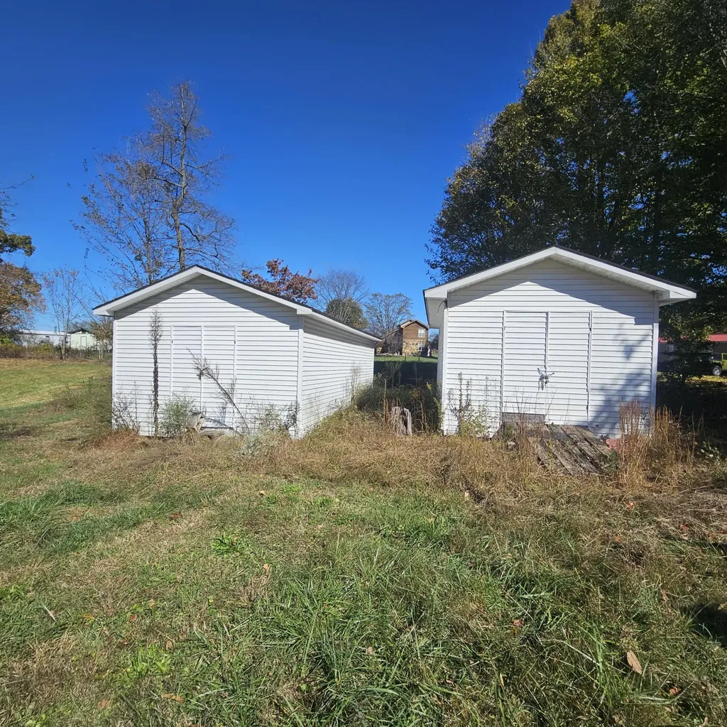 270 Hensley Road East Bernstadt KY 40729