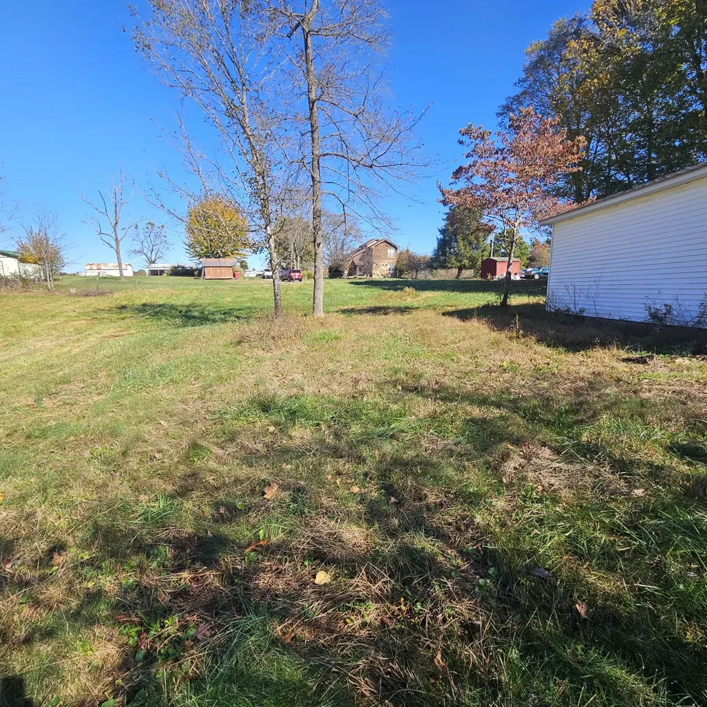 270 Hensley Road East Bernstadt KY 40729