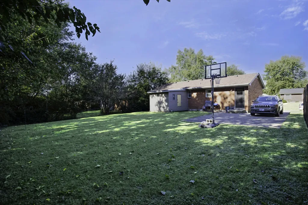 1930 Cobyville Court Lexington KY 40511
