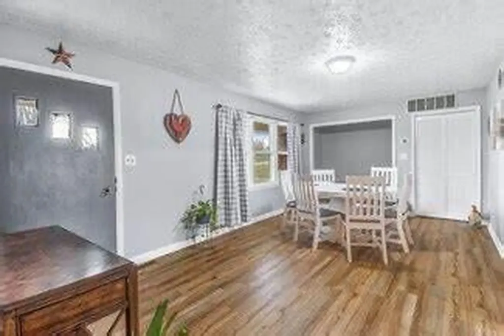 75 Philpot Road London KY 40741
