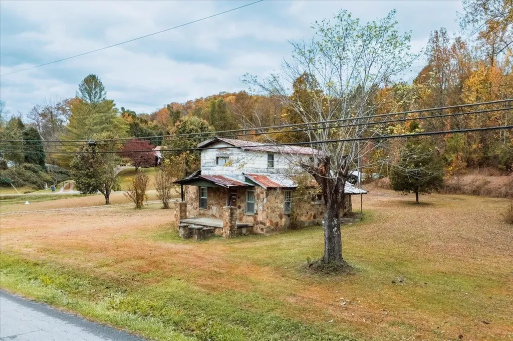 341 Key 930 Artemus KY 40903