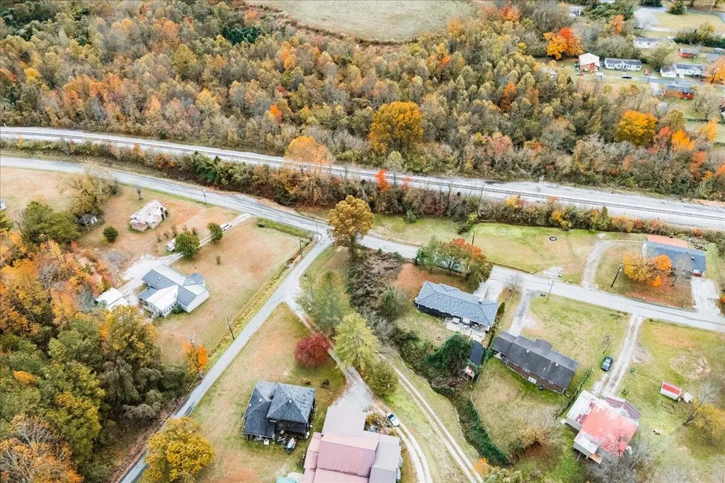 341 Key 930 Artemus KY 40903