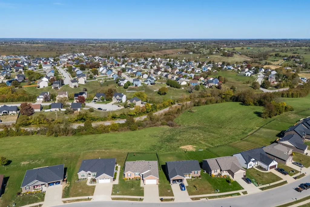 233 Windward Way Richmond KY 40475