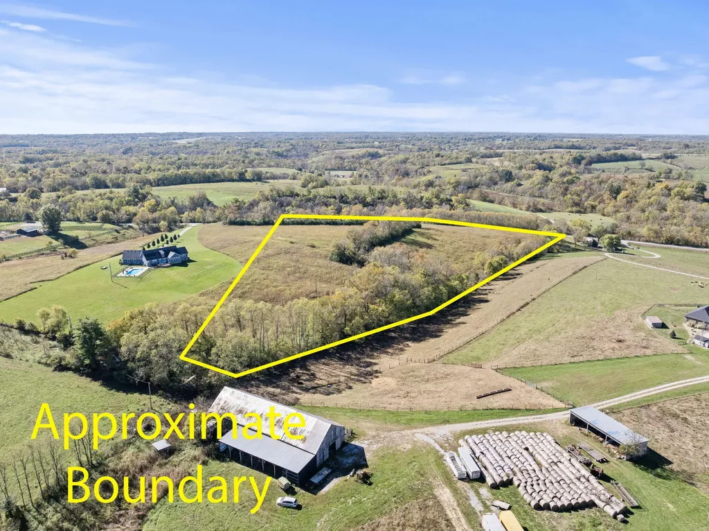 1075 Paris Pike Mt Sterling KY 40353