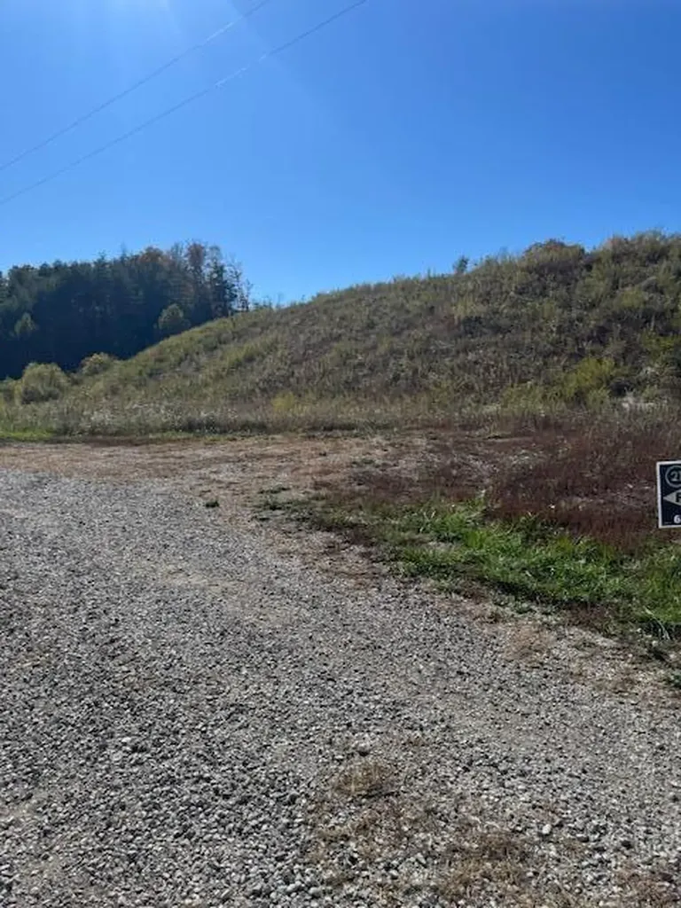 468 Botner Road Booneville KY 41314