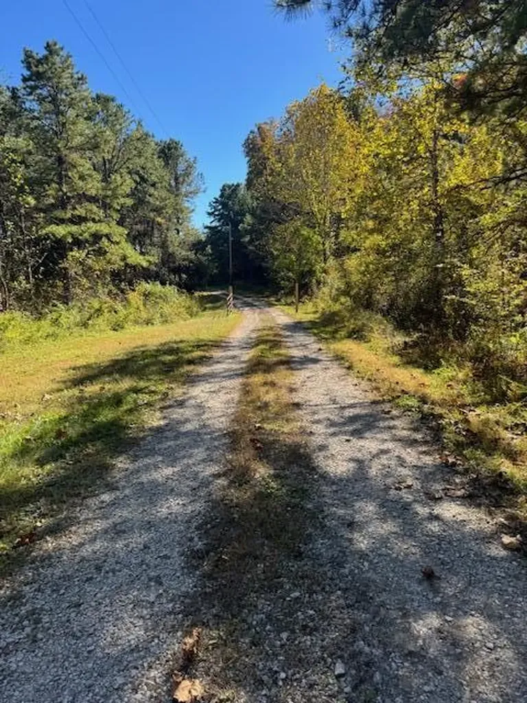 468 Botner Road Booneville KY 41314