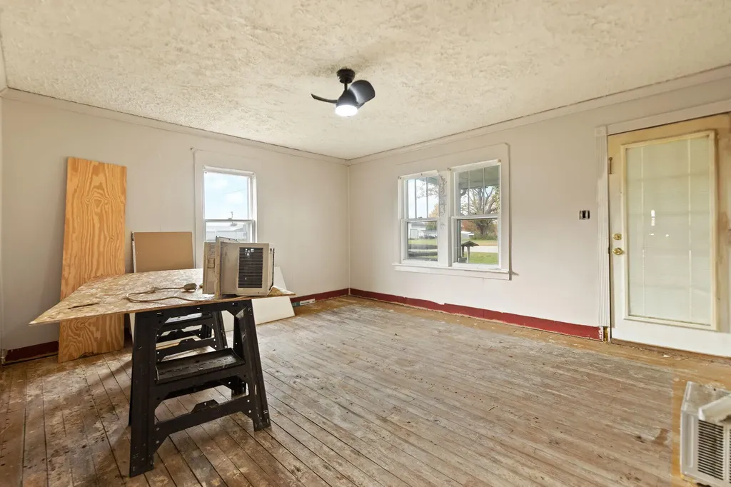 100 Bedford Road Jeffersonville KY 40337