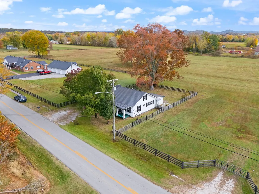 100 Bedford Road Jeffersonville KY 40337