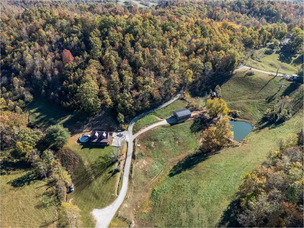 811 Glen Lawson Road Ezel KY 41425