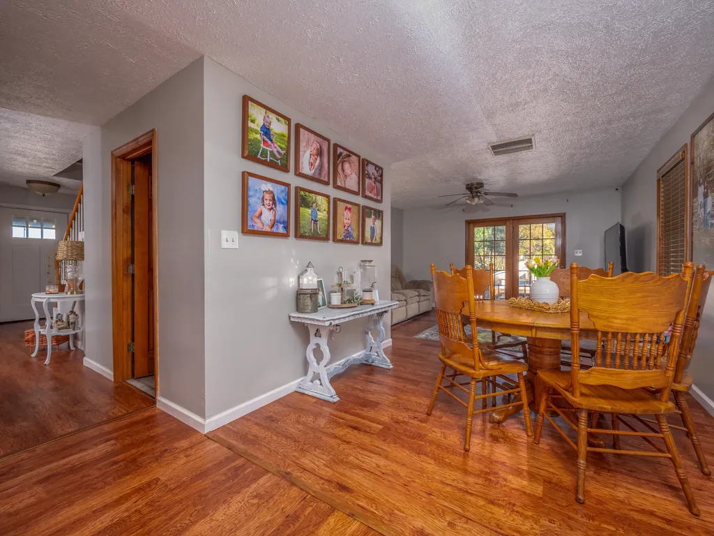 811 Glen Lawson Road Ezel KY 41425