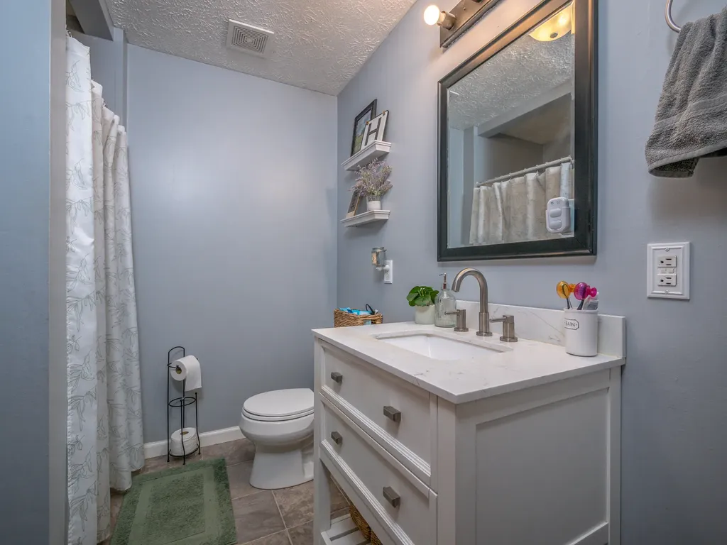 811 Glen Lawson Road Ezel KY 41425