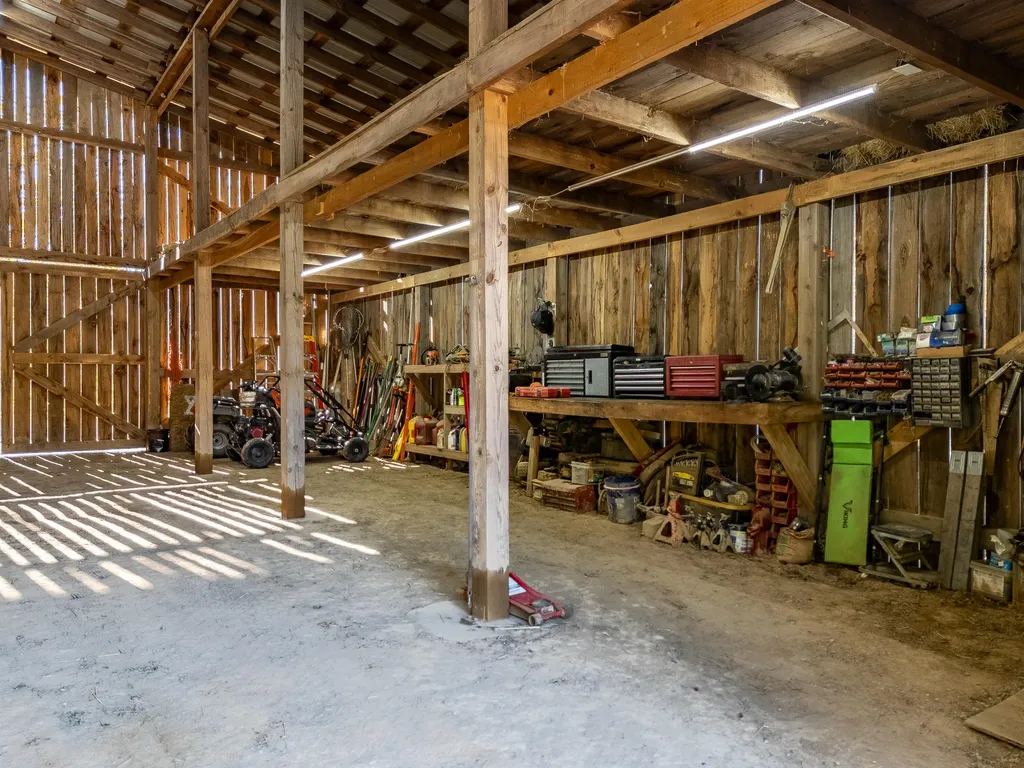 811 Glen Lawson Road Ezel KY 41425