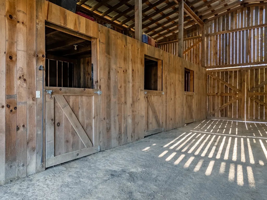 811 Glen Lawson Road Ezel KY 41425