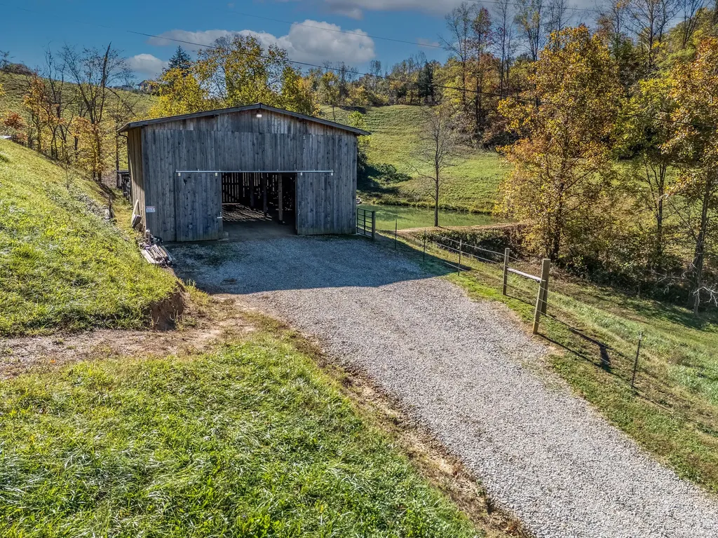 811 Glen Lawson Road Ezel KY 41425