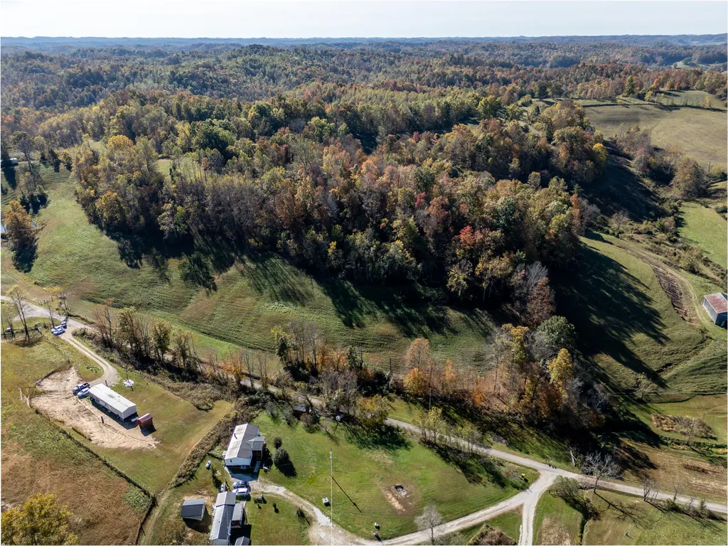 811 Glen Lawson Road Ezel KY 41425