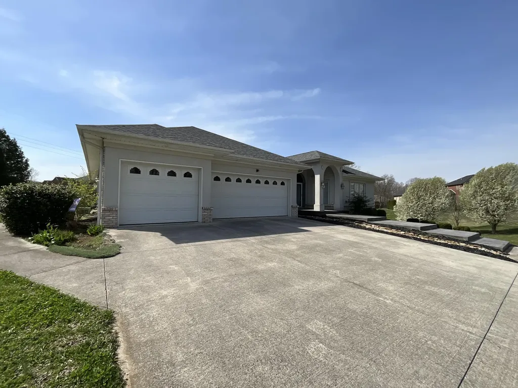 415 Splendor View Drive Somerset KY 42503