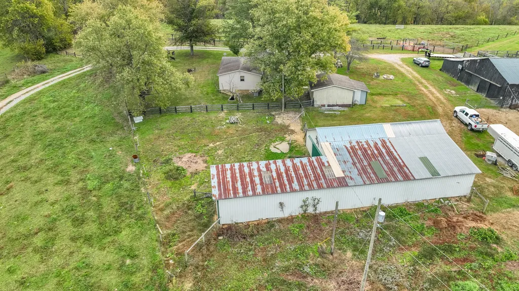 7805 State Highway 1295 Paint Lick KY 40461
