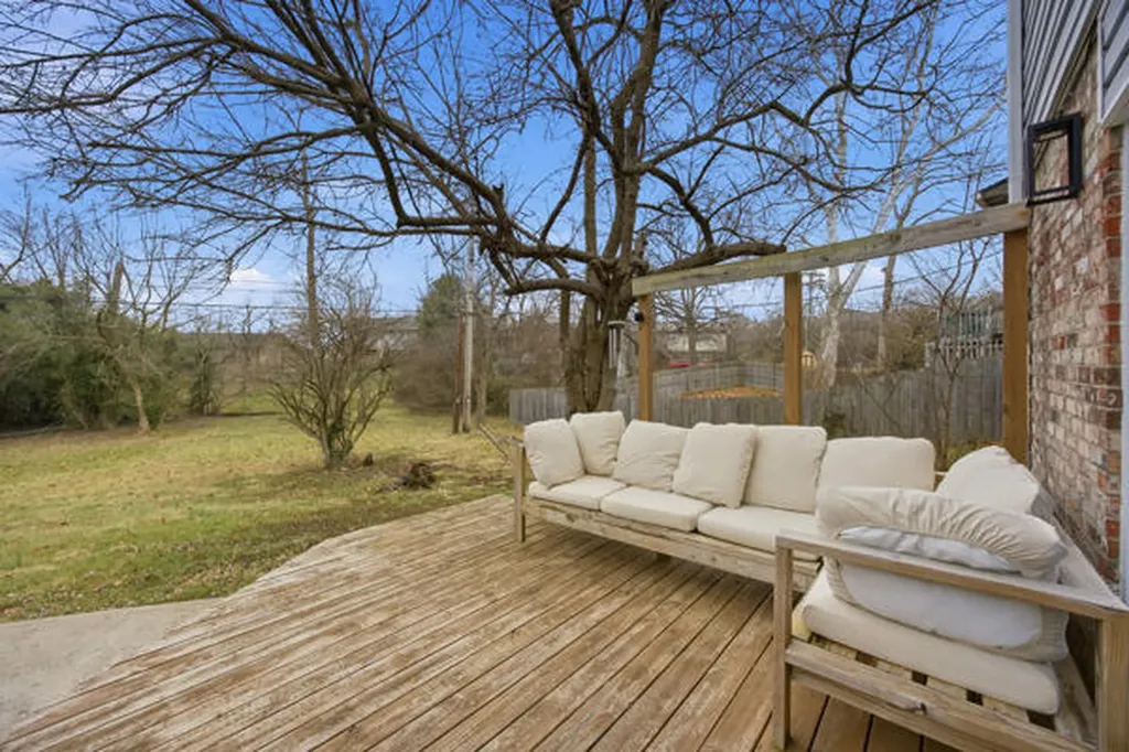 2808 Easthills Drive Lexington KY 40517