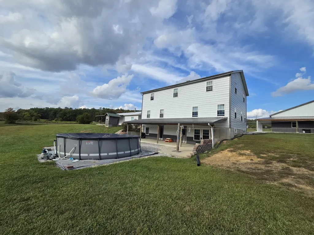 5525 Garland Hollow Road Means KY 40346
