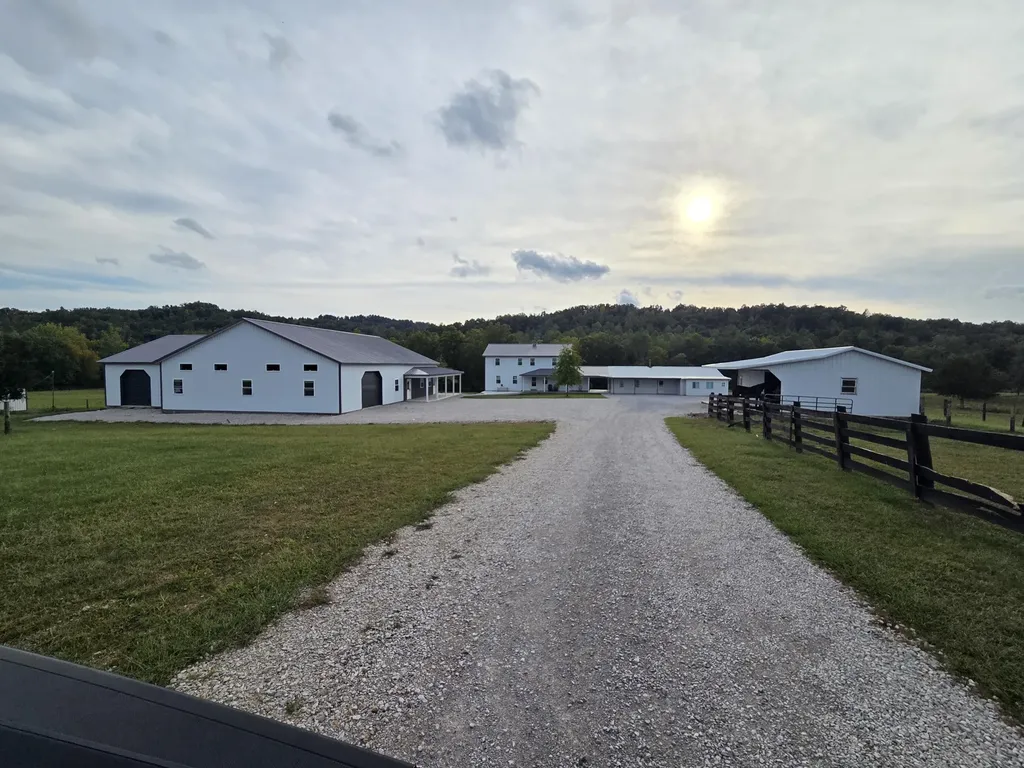 5525 Garland Hollow Road Means KY 40346
