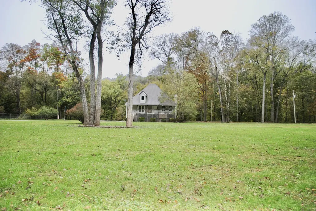 1900 Shore Acres Road Frankfort KY 40601