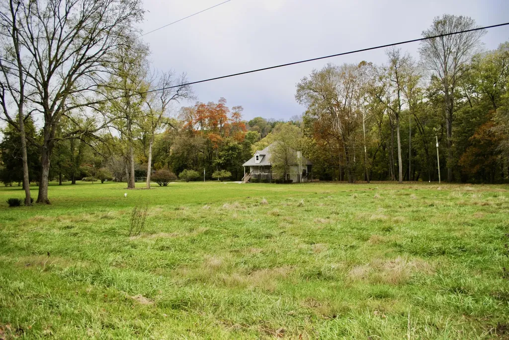 1900 Shore Acres Road Frankfort KY 40601