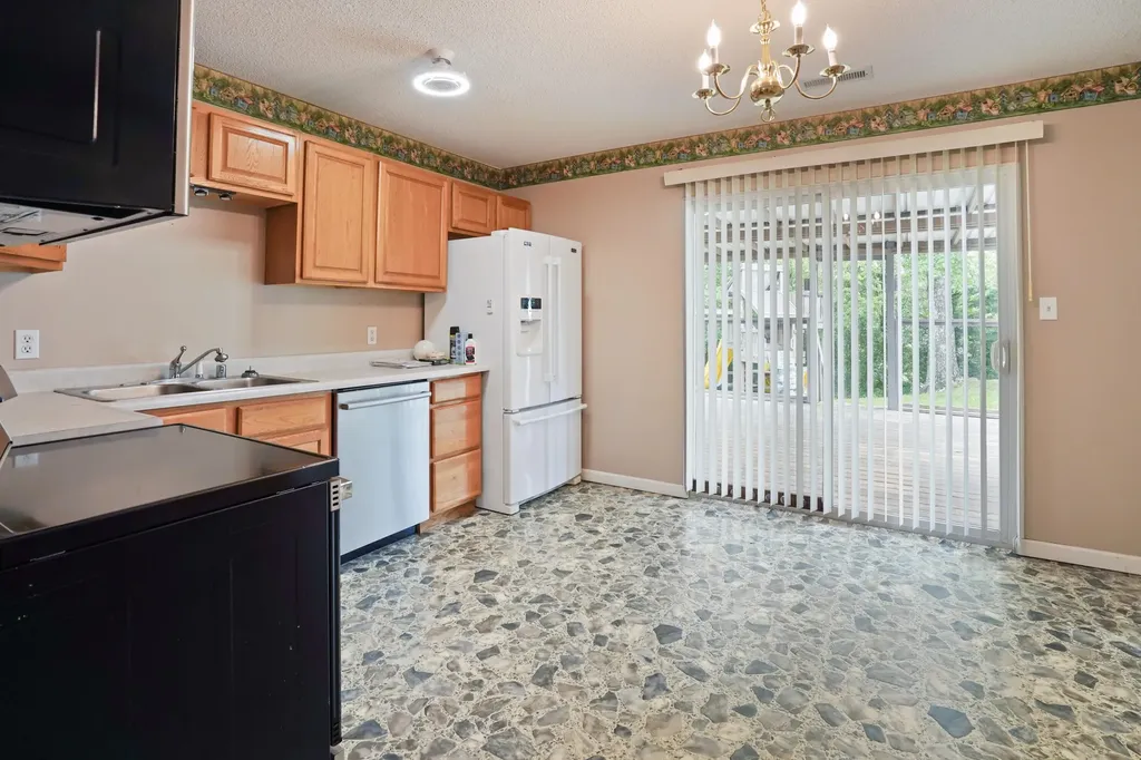 85 Falcon View Trail Somerset KY 42503